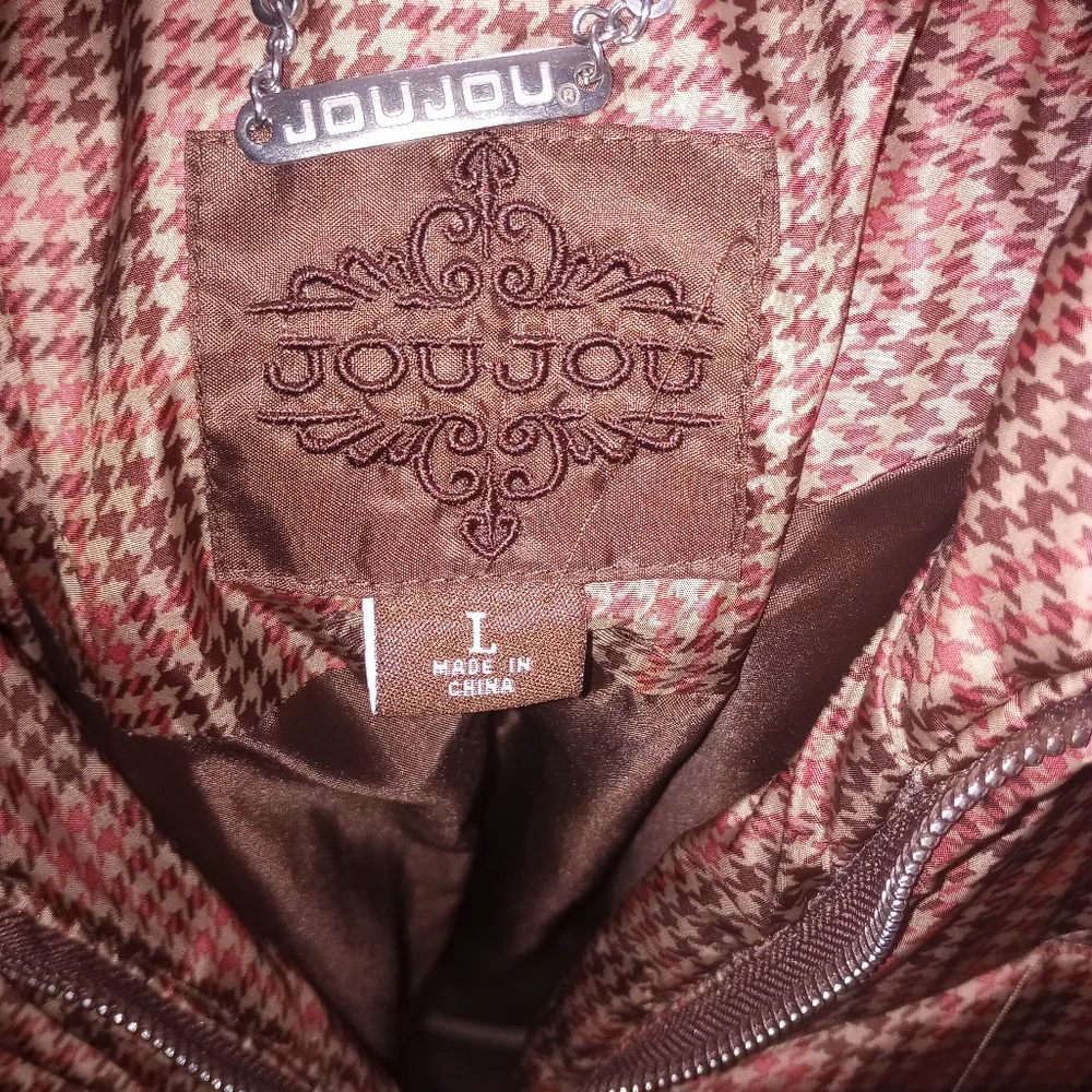 Coat - Picture 4 of 4